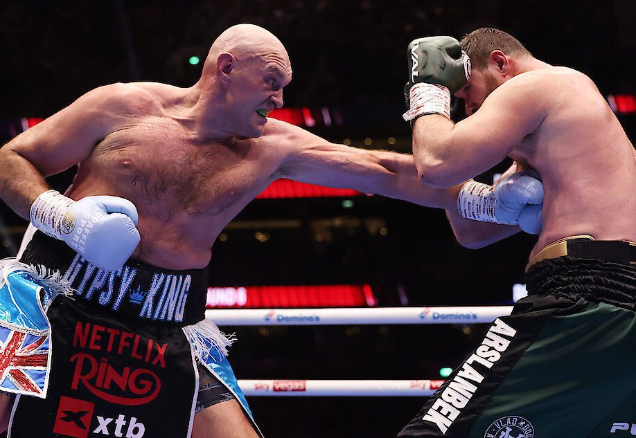 Watch Boxing PPV Online in Canada