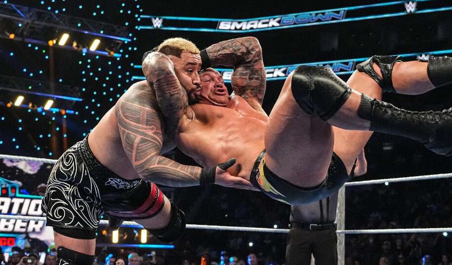 Affordable IPTV subscription plans for RoyalPPV featuring over 20,000 channels, VOD library, and anti-freeze technology starting at 29.99.